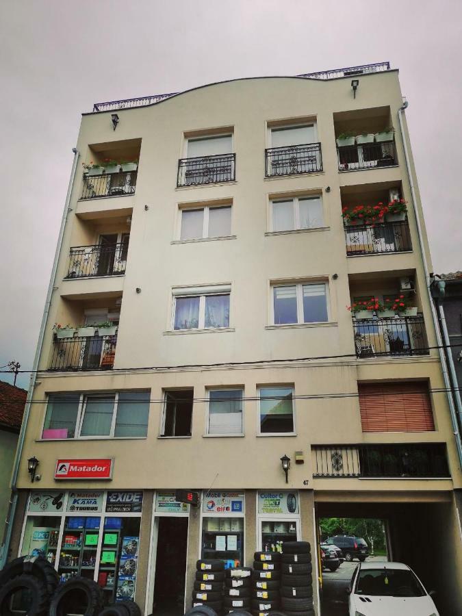 New And Nice Apartments Kragujevac Exteriér fotografie